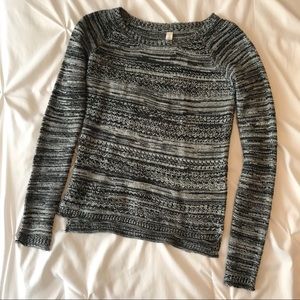 Aeropostale Black and White Sweater